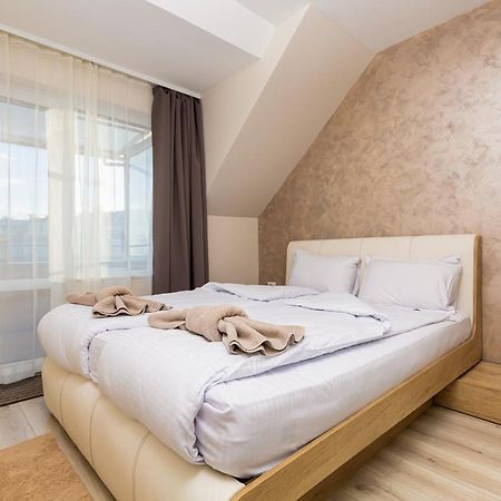 Sunny 1Bd Apartment In Old Town By Flat Mаnager 플로브디프 외부 사진